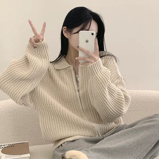 A charmingly lovable vibe, Two-way Hacci Collar Boxy Knit Zip-Up Cardigan