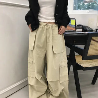 Use Two-Way Cargo Pants