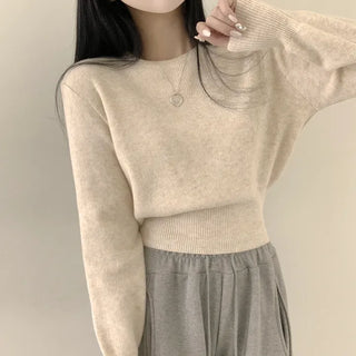 Slimming Delicate Fit, Cashmere Wool Round Cropped Long Sleeve Knit