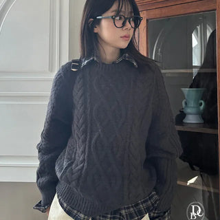 Nika Cable Knit Round Loose Fit Knit