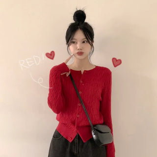 Thick Cable Knit Round Basic Semi-Crop Long Sleeve Cardigan to Wear Even in Winter