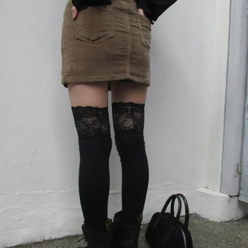 Lace knee socks (3 colors)