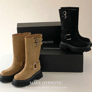 [MADE: In-house Production] Buckle Suede Chunky Mid-calf Boots [6CM]