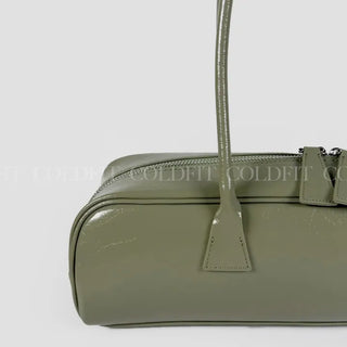 Classic Baguette Bag