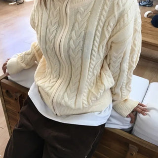 Two-way Cable Knit Zip-up