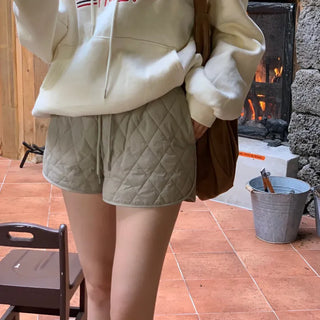 Epin Quilted Padded Elastic Waist Shorts