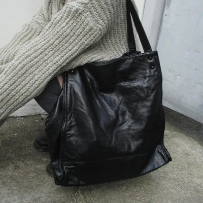 Leather pouch shoulder bag