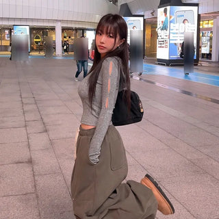 Pose Cutout Hood Warmer T-shirt