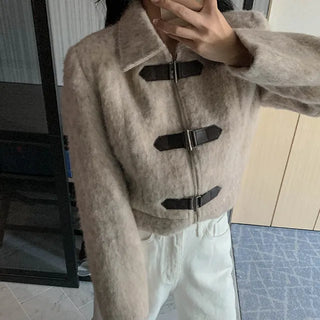 Buckle cropped jacket