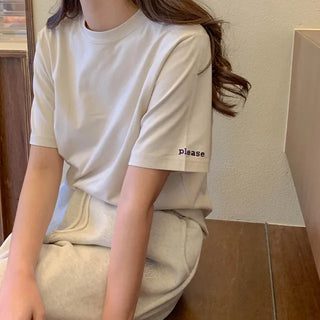 Please embroidered short-sleeve T-shirt