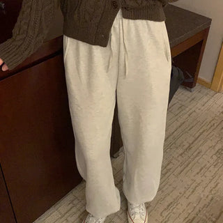 Tug Jogger Pants