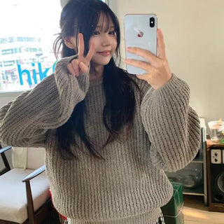 Sage round knit