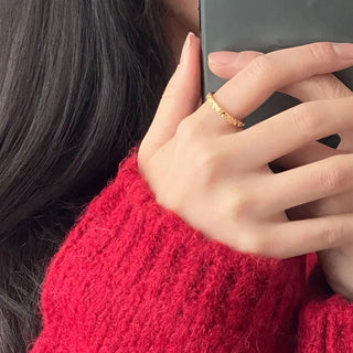 Nader texture ring