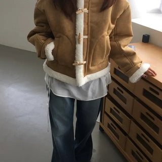 Wood Toggle Sheepskin Mustang