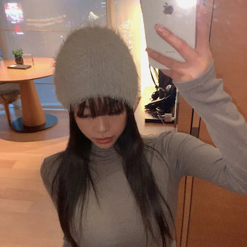Kiehl's Fur Knit Short Beanie
