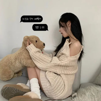[Year-end Look] Merry Cable Knit Off-shoulder Dress