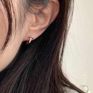 T-Line One-Touch Hoop Earrings