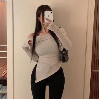 Beldin Off-shoulder Asymmetrical T-shirt