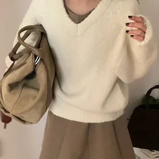Page Basic Loose Fit V-Neck Knit