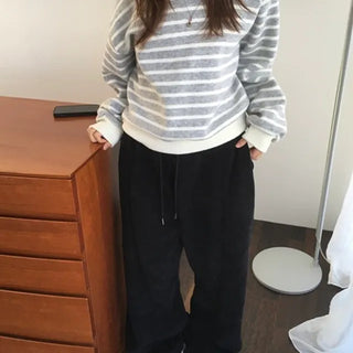 Striped Off-Skin Knit Sweatshirt