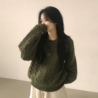 Thick, basic plain round cable knit loose-fit wool long-sleeve sweater full of delicate charm