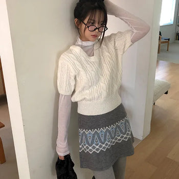 Demi Cable Ribbon V-Neck Short Sleeve Knit