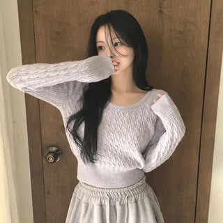Slim fit covering the back of the hand, Cashmere Cable Knit U-Neck Crop Avant-Gallery Long Sleeve Knit