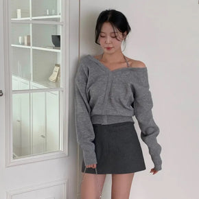 Point Halter Neck Strap Off-Shoulder Knit