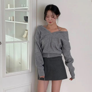Point Halter Neck Strap Off-Shoulder Knit