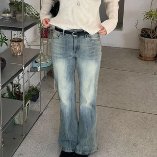 Siwa Semi Low-Rise Bootcut Denim Pants 1 color
