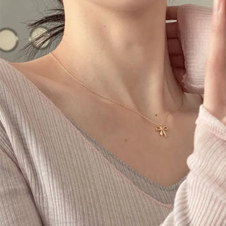 Belleno ribbon necklace