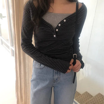 Raise Stripe V-Neck Flat Long Sleeve Tee Button Tee/Layered/Striped Tee/Air Conditioner/Transitional Season