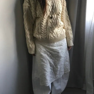 Round Thick Cable Knit