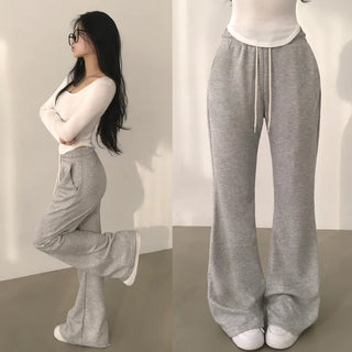 A Wardrobe Must-Have, High-Waisted Elastic Bootcut Training Pants