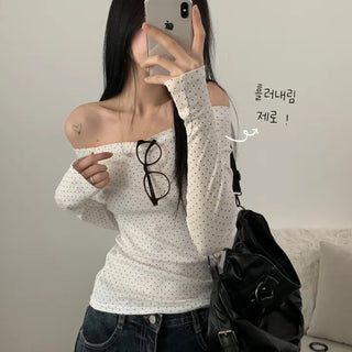 [Slim Fit] Dot Stretchy Off-Shoulder Long Sleeve T-shirt