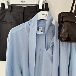 Lay Tie Muffler Blouse