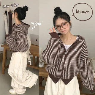 Protective Instinct Avant-garde Fit, Striped Silver Wappen Pendant Two-way Loose Fit Wool Zip-up Knit Cardigan