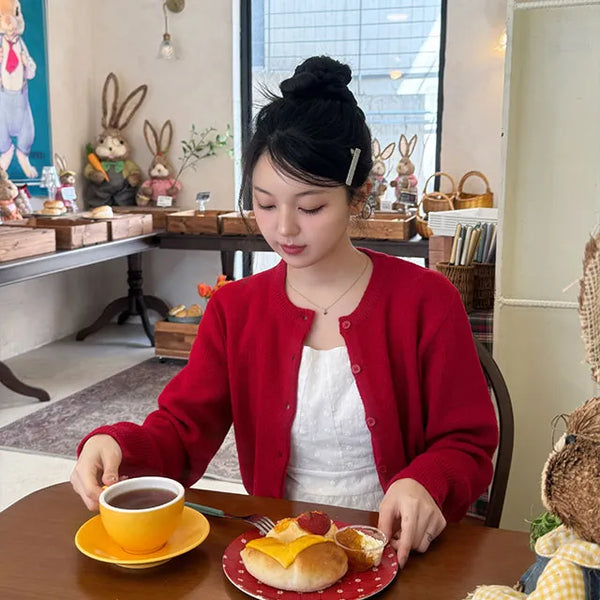 Line Soft Round Knit Cardigan