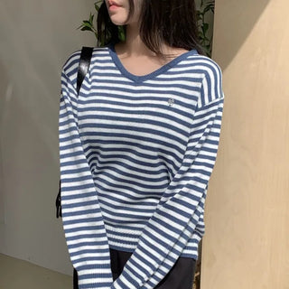 Wiff V-neck Striped Pendant Knit