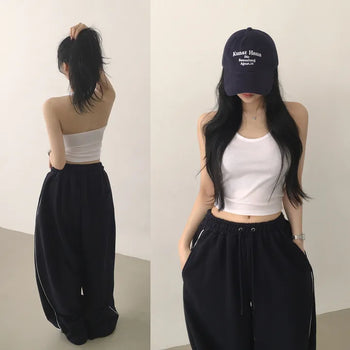 Effortless chic, halter neck ribbed U-neck crop tank top