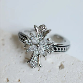 Cross Cubic Ring