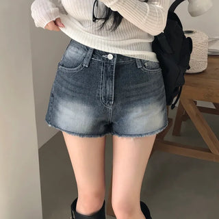 Gray washed semi A-line denim shorts that make your thighs look slim without gaping at the waist.