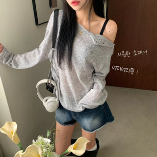 [Bunta-rook/Delicate~] Deep's Off-shoulder Button-back Long-sleeve Knit