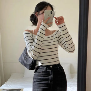 Coma Stripe Halter Neck Off-Shoulder Slim Fit Ribbed Knit