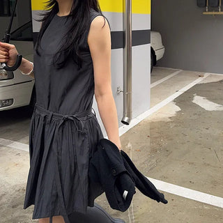 Mame Pleated A-Line Nylon Rustling Sleeveless Mini Dress Belt Set
