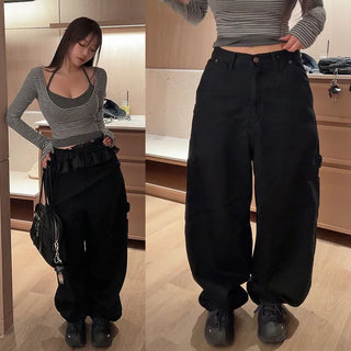 Black mid-high pocket wide pants