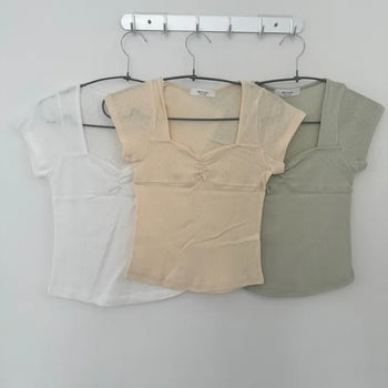 Ella V-Shirring Cap Sleeve Punched Short Sleeve T-Shirring