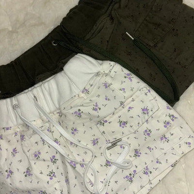 Elastic Waist Flower Cargo Pocket Skirt
