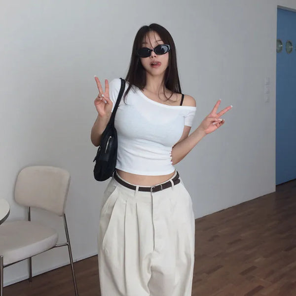 Ghent one-shoulder off-shoulder T-shirt