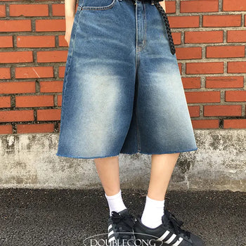 Sandcat Knee-length Bermuda Pants
